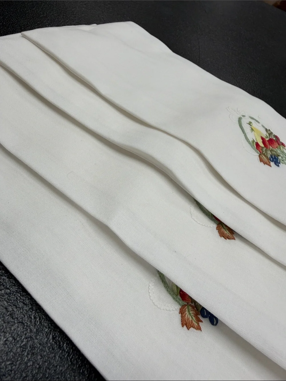 Park Designs White Hand Towels with Fruit Basket Embroidery - Set of 4